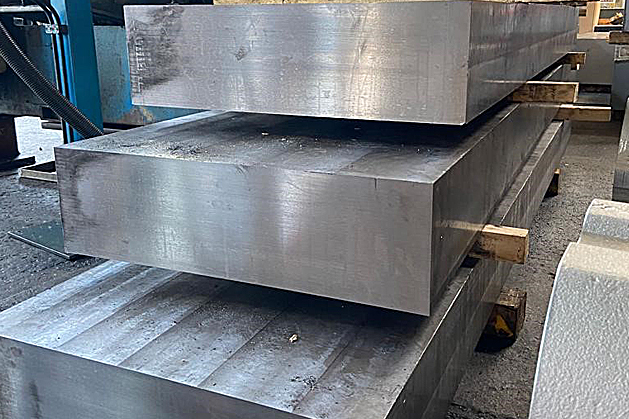 Stainless steel grades directly from stock in Texas